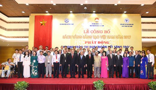 Thủ tướng: Tạo thể chế th&ocirc;ng tho&aacute;ng trọng dụng nh&acirc;n t&agrave;i - Ảnh 3.