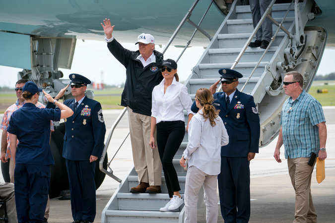 Ông Donald Trump thăm Texas nhưng không ghé Houston