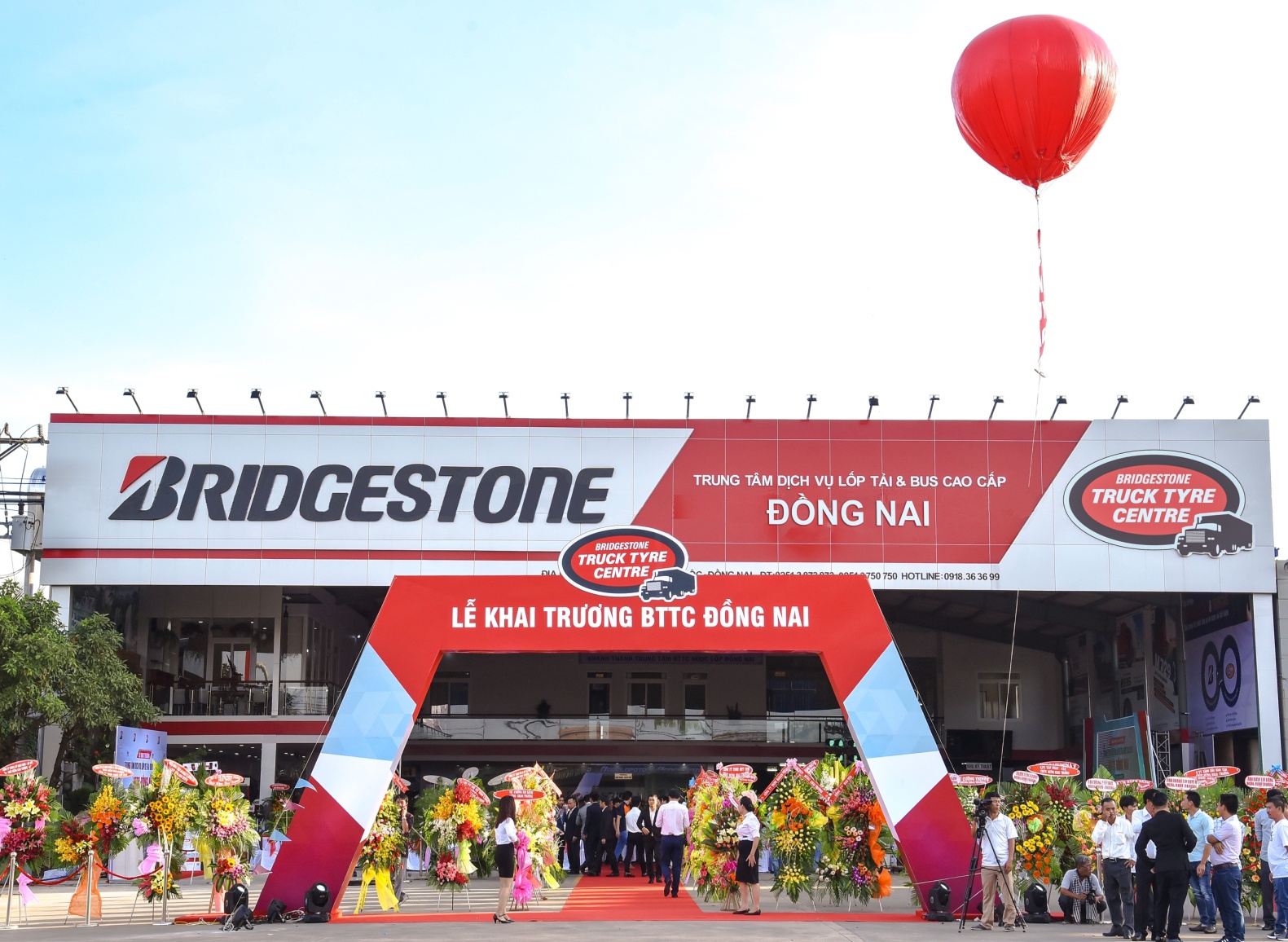 Bridgestone ra mắt Trung tâm Dịch vụ lốp xe tải/buýt cao cấp nhất tại Việt Nam