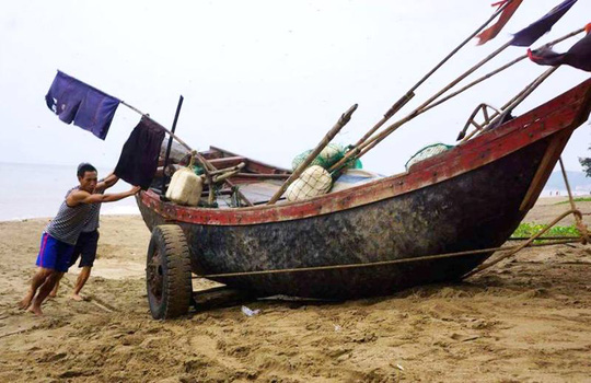 Miền Trung hối hả ứng phó siêu bão - Ảnh 31.