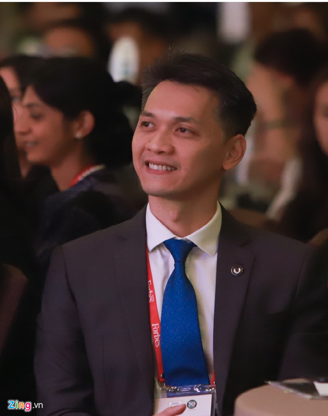 Chủ tịch ACB Trần Hùng Huy: Tôi đã kế nghiệp mà chưa chuẩn bị gì cả - Ảnh 1.