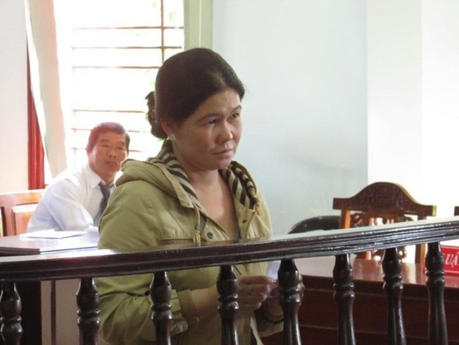 Bà bán mắm đâm bà bán cá ở Cần Thơ