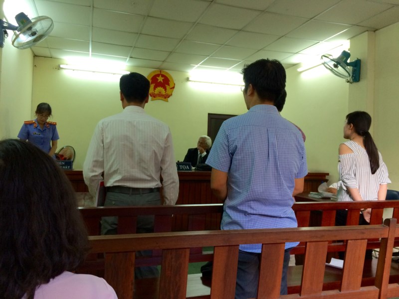 Bị kiện vì... làm phim không đạt doanh thu