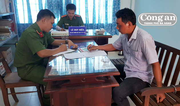 Nguyên cán bộ ngân hàng đi cướp giật!