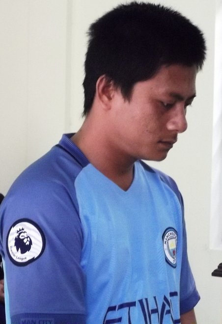 Trai qu&ecirc; bỏ vợ con đi theo người t&igrave;nh - Ảnh 1.