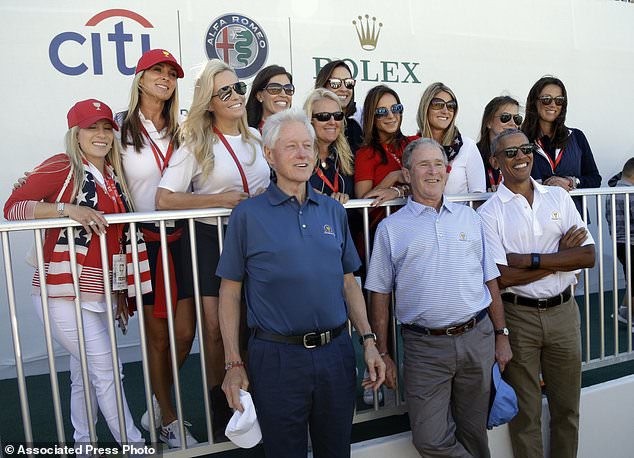 Ba cựu tổng thống Obama, Bush và Clinton gây sốt tại Presidents Cup - Ảnh 4.