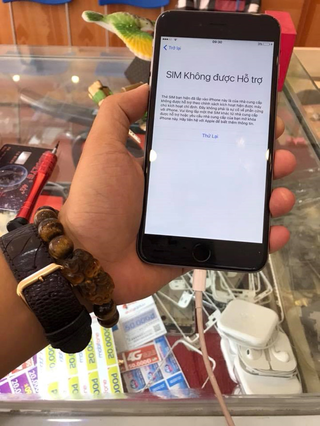 SIM gh&eacute;p thần th&aacute;nh 4G bị kh&oacute;a tr&ecirc;n iPhone tại VN - Ảnh 1.
