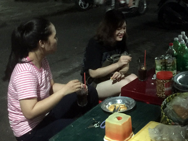 Đằng sau thức uống c&oacute; một kh&ocirc;ng hai ở S&agrave;i G&ograve;n - Ảnh 2.