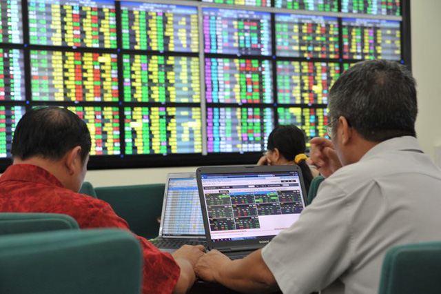 Nhà đầu tư cổ phiếu 'khóc ròng' vì lệnh cấm margin