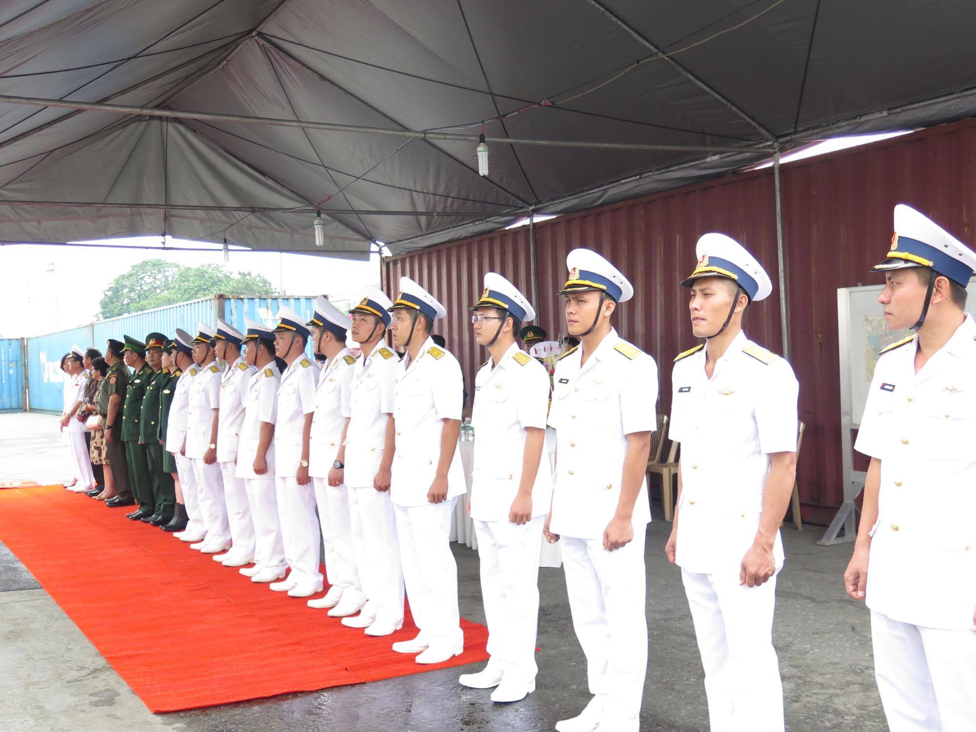 TP HCM đón cùng lúc 2 tàu quân sự Indonesia - Ảnh 2.
