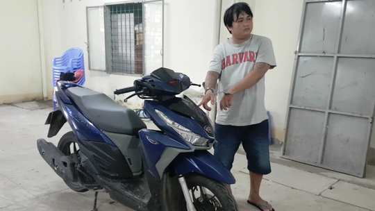Bắt 2 đối tượng g&acirc;y h&agrave;ng loạt vụ cướp - Ảnh 1.