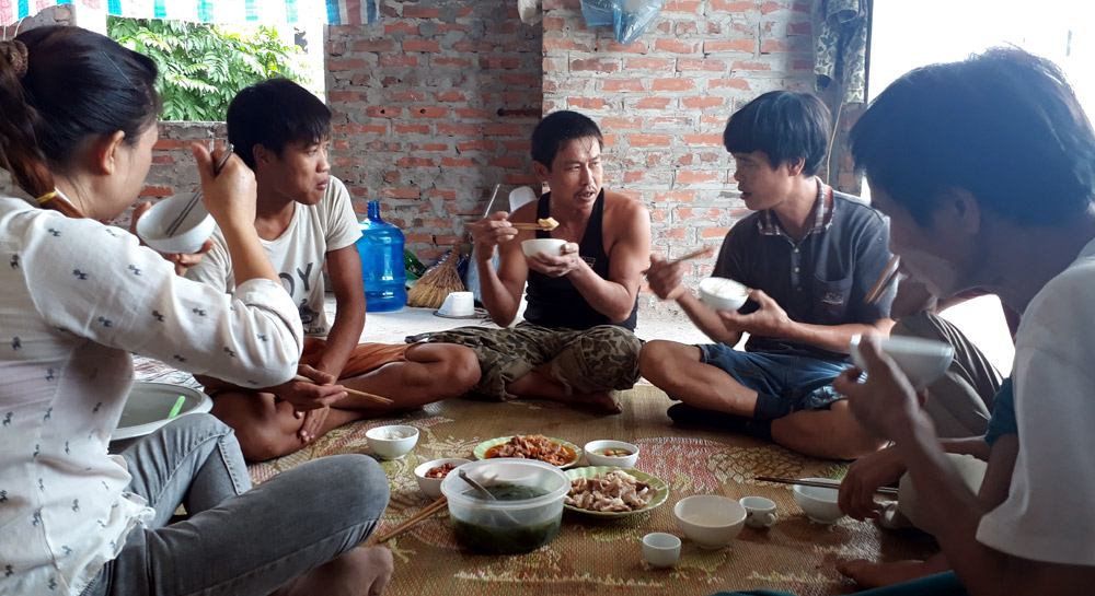 Chuyện tình ri đô trong căn biệt thự bỏ hoang - Ảnh 1.