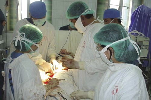Thảm họa n&acirc;ng độn qu&aacute; đ&agrave; để thỏa m&atilde;n cơn kh&aacute;t l&agrave;m đẹp - Ảnh 1.