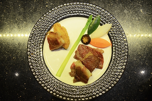 Loại thịt b&ograve; đắt hơn cả b&ograve; Kobe c&oacute; mặt tại S&agrave;i G&ograve;n - Ảnh 2.