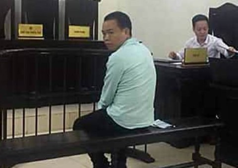 Vừa về nước đã bị bắt vì "trộm" ô tô của chính mình