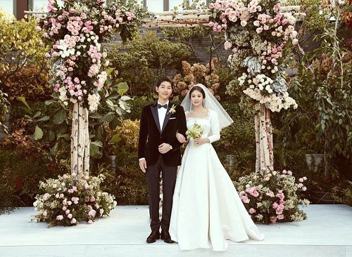 Cô dâu muốn đẹp như Song Hye Kyo, note ngay bí kíp này - Ảnh 1.