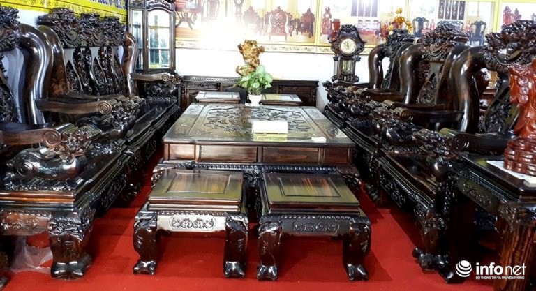 Ngắm bộ bàn ghế "vua gỗ" giá gần 2,5 tỷ đồng, đại gia hỏi mua không được
