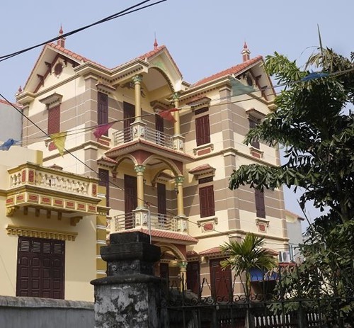 Thăm làng biệt thự hoành tráng của những “tỷ phú thịt lợn“ - Ảnh 2.