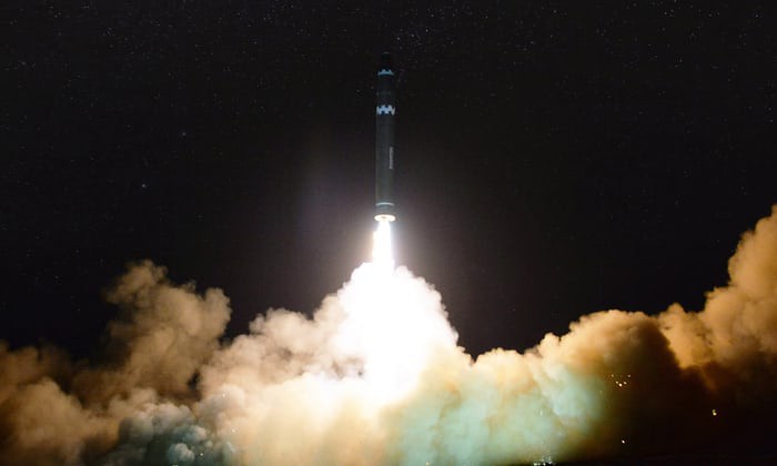 Ngoại trưởng Nga chuyển thông điệp bất ngờ của Triều Tiên cho ông Tillerson - Ảnh 2.