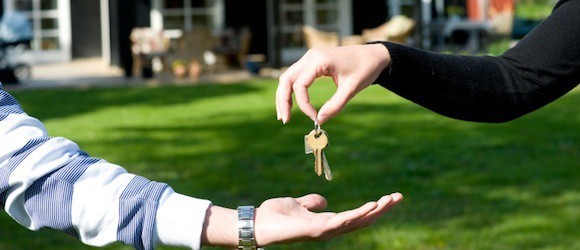 L&agrave;m thế n&agrave;o để t&igrave;m nơi ở gi&aacute; rẻ khi đi du lịch nước ngo&agrave;i? - Ảnh 2.
