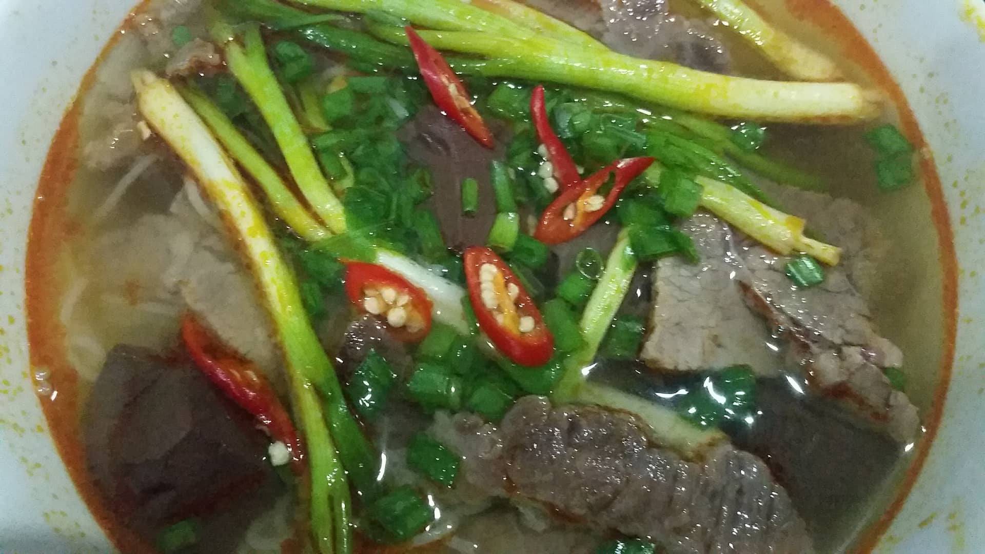 Chợt thèm tô bún bò thần thánh của ba - Ảnh 1.