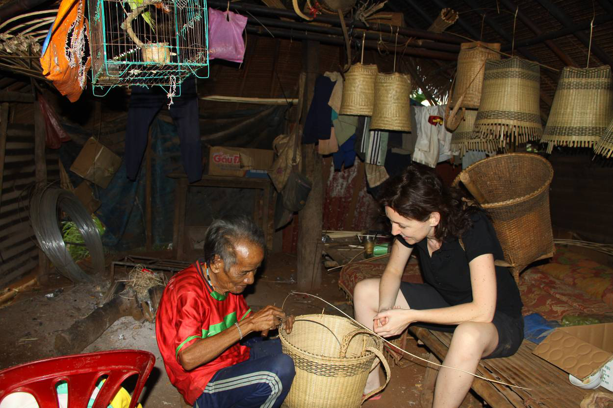 T&igrave;m hiểu văn h&oacute;a của người địa phương
