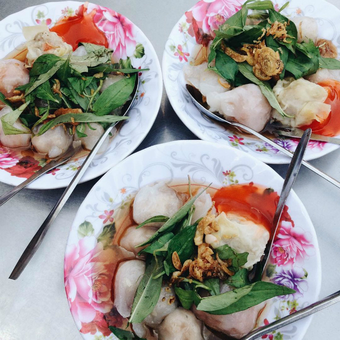 B&aacute;t b&aacute;nh canh hơn 200.000 đồng huyền thoại ở S&agrave;i G&ograve;n - Ảnh 11.