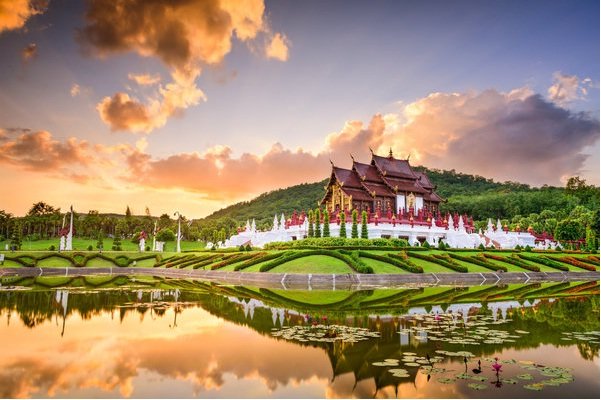 N&eacute; ồn, t&igrave;m vắng lặng để tận hưởng chứ - Ảnh 11.