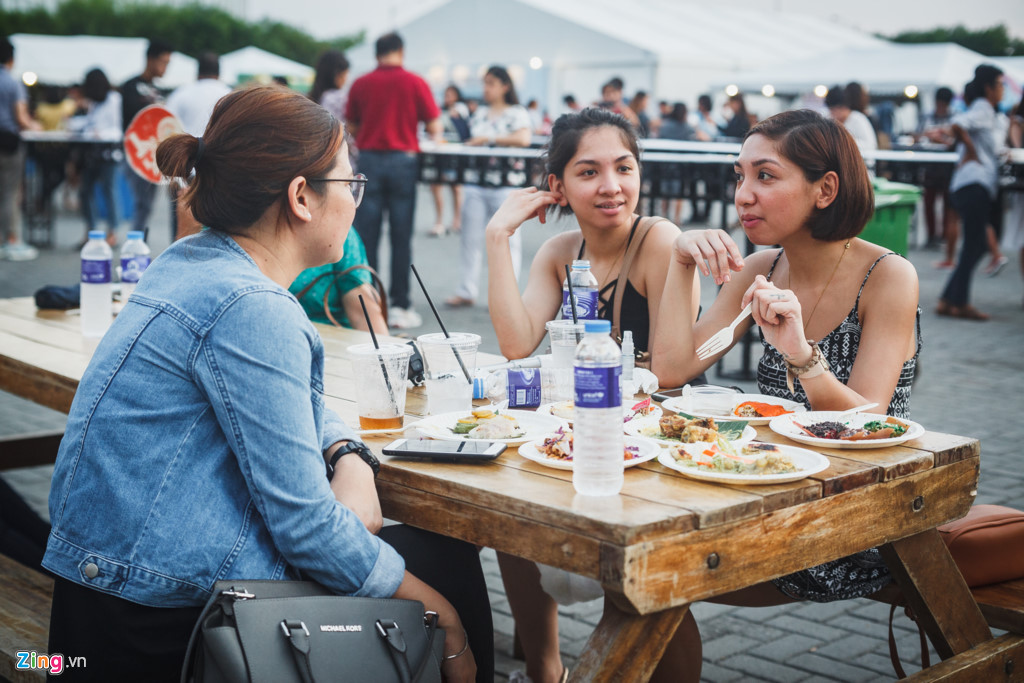 B&aacute;nh b&egrave;o, b&aacute;nh x&egrave;o Việt Nam xuất hiện ở Đại hội ẩm thực thế giới  - Ảnh 11.