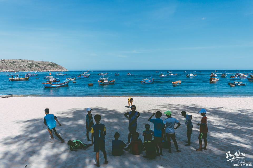 Lạc lối ở Quy Nhơn - thi&ecirc;n đường biển đảo bị l&atilde;ng qu&ecirc;n - Ảnh 11.