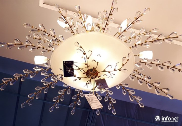 Ngắm đ&egrave;n ch&ugrave;m gi&aacute; nửa tỷ đồng thả d&aacute;ng đẹp h&uacute;t hồn - Ảnh 12.