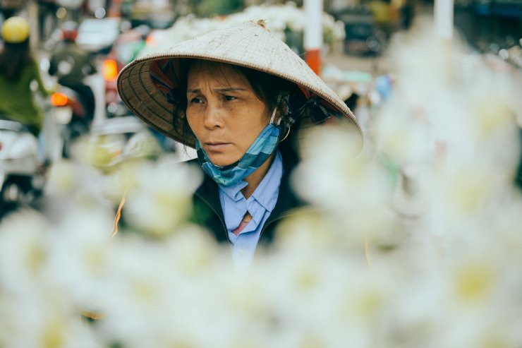 C&oacute; một m&ugrave;a c&uacute;c họa mi đẹp ngỡ ng&agrave;ng theo về tr&ecirc;n phố - Ảnh 13.