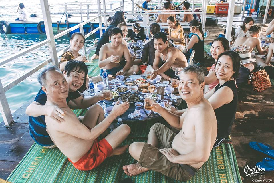 Lạc lối ở Quy Nhơn - thi&ecirc;n đường biển đảo bị l&atilde;ng qu&ecirc;n - Ảnh 17.