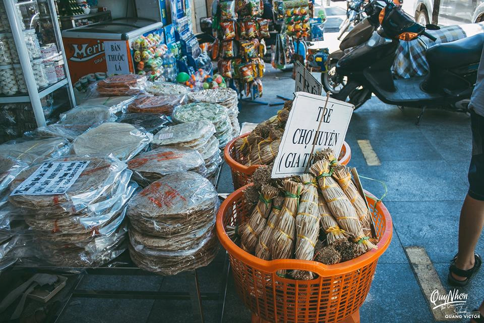Lạc lối ở Quy Nhơn - thi&ecirc;n đường biển đảo bị l&atilde;ng qu&ecirc;n - Ảnh 18.