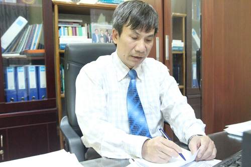 TS Tô Thanh Phương người mang lại nụ cười cho những nữ bệnh nhân tâm thần.