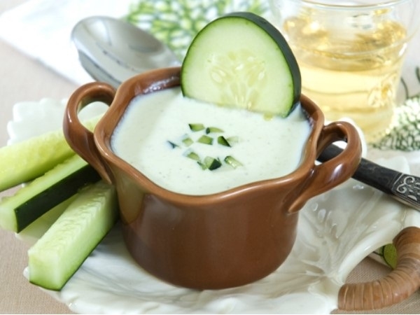 Tự làm mặt nạ trắng da chống nắng cho mùa hè