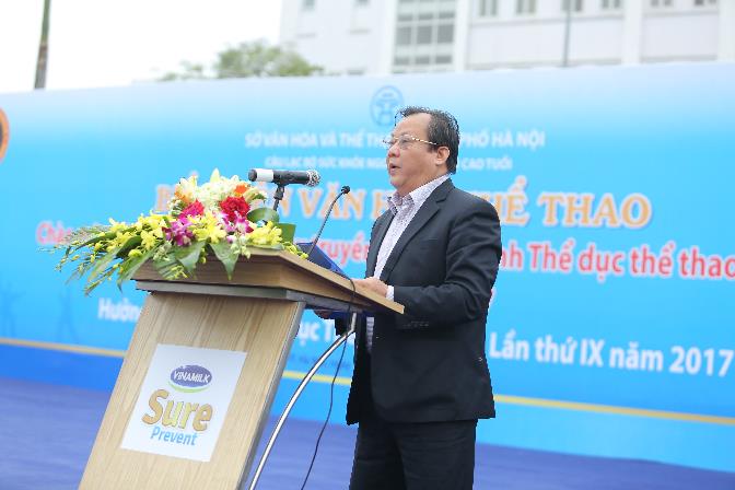 &Ocirc;ng Nguyễn Khắc Lợi, Ph&oacute; Gi&aacute;m đốc Sở Văn h&oacute;a - Thể thao TP H&agrave; Nội, ph&aacute;t biểu khai mạc chương tr&igrave;nh