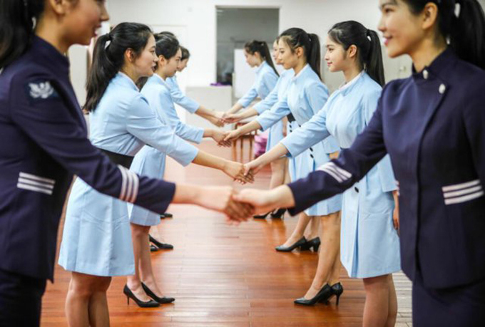 Cười đẹp như tiếp viên hàng không - sự thật khó đến bất ngờ - Ảnh 5.