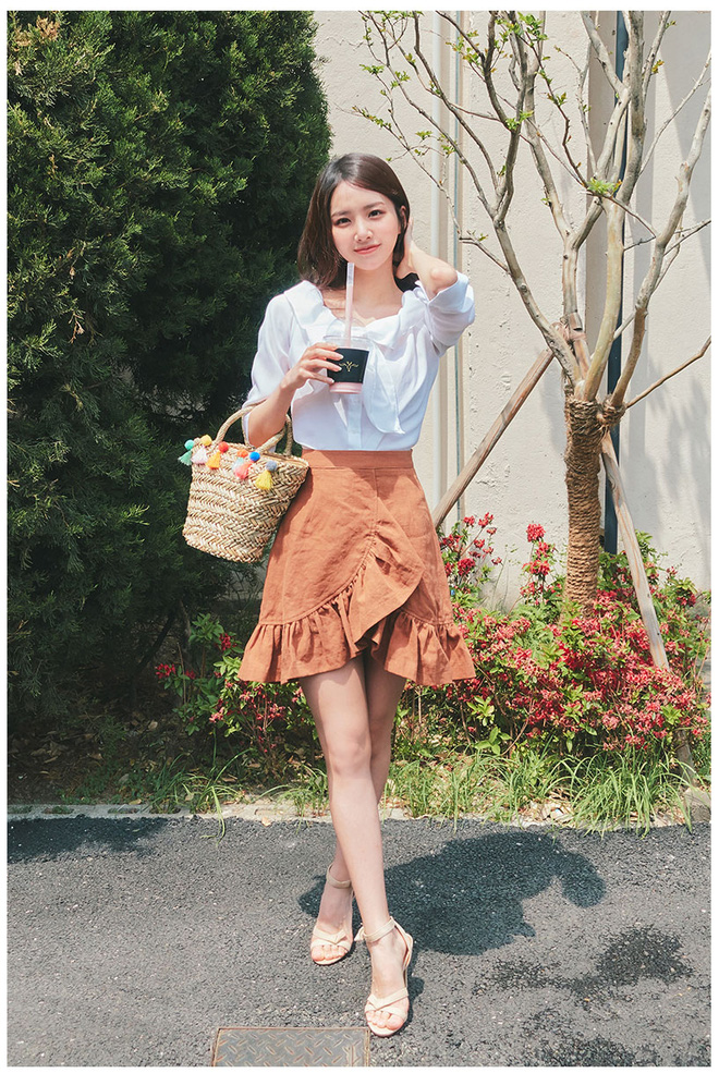  Những mẫu ch&acirc;n v&aacute;y đ&aacute;ng c&oacute; trong tủ &aacute;o v&agrave;o dịp h&egrave; n&agrave;y - Ảnh 3.