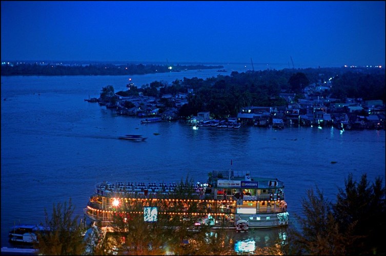 Ảnh để đời về miền Tây năm 2007 - Ảnh 3.
