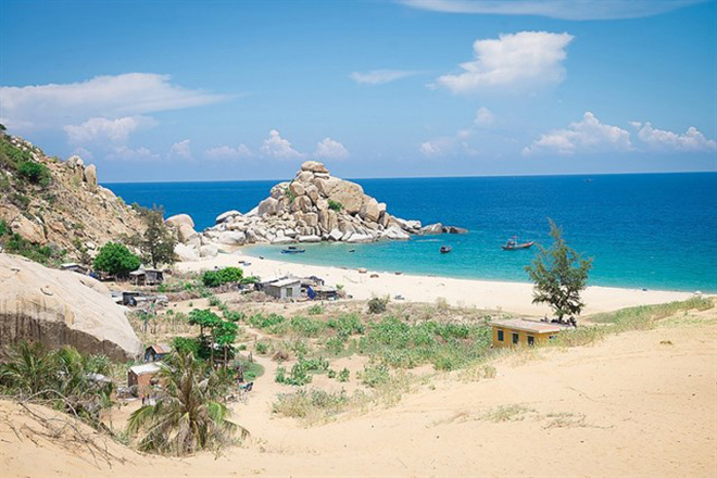 Bạn nên đến Ninh Thuận vào mùa hè này! - Ảnh 1.