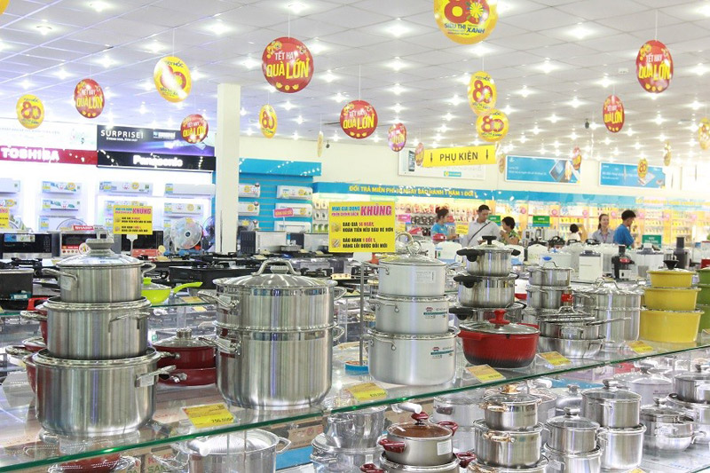 Điện máy đại hạ giá 70%: Quá rẻ nhưng đừng vội ham - Ảnh 2.