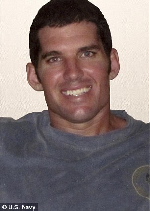 Anh William Ryan Owens. Ảnh: US Navy