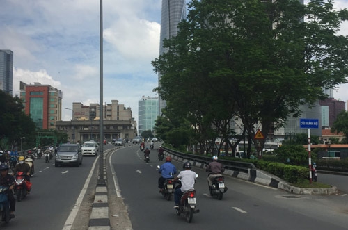 Cây cầu tình yêu 125 năm tuổi gây thương nhớ nhất ở Sài Gòn - Ảnh 4.
