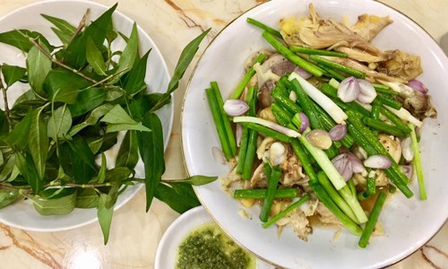 Gà hấp bia đổi vị cho bữa cơm cuối tuần