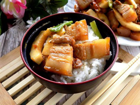 Thịt kho dừa non béo bùi khỏi chê - Ảnh 5.