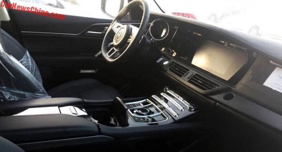 &Ocirc;t&ocirc; Trung Quốc nh&aacute;i y hệt SUV Range Rover Sport - Ảnh 4.