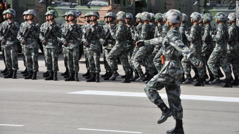 Duyệt binh lớn chưa từng có ở Hồng Kông trong 20 năm - Ảnh 5.