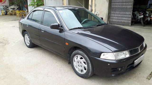 Chọn ô tô cũ nào với hầu bao chỉ 200 triệu đồng? - Ảnh 5.