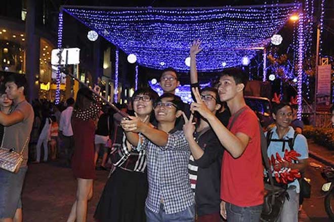 8 điểm đi chơi Noel l&atilde;ng mạn nhất S&agrave;i G&ograve;n - Ảnh 5.